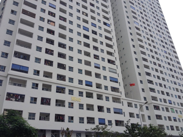 Chung cư giá rẻ nhếch nhác vì chợ cóc, hàng quán, ách tắc giao thông ảnh 4